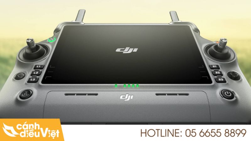 Top 5 cải tiến đáng giá của máy bay DJI Agras T70P 8 Bộ điều khiển thông minh của T70P