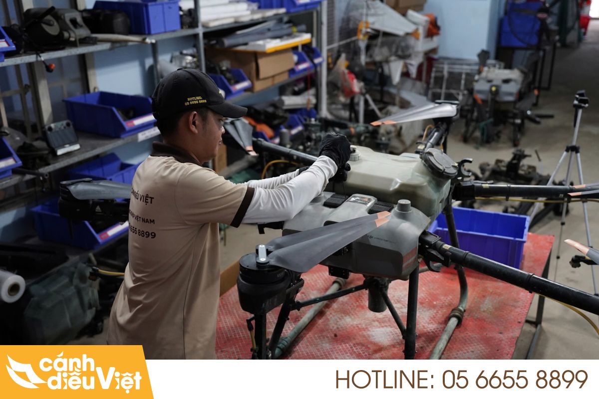 Hướng dẫn cách bảo dưỡng máy bay DJI T50 đúng kỹ thuật 732 Hướng dẫn cách bảo dưỡng máy bay DJI T50