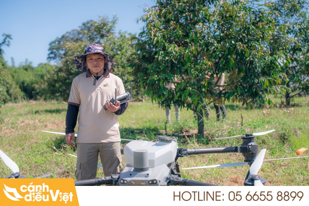 7+ ứng dụng máy bay phun thuốc DJI T25 trong nông nghiệp 465 ứng dụng máy bay phun thuốc DJI T25